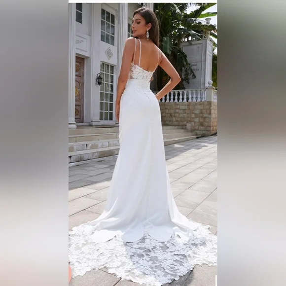 Weddind Dress - Picture 2 of 2